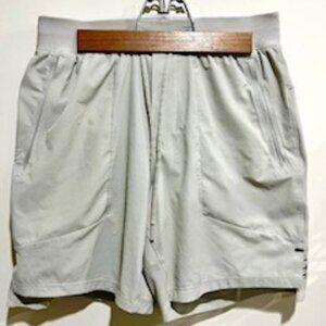 Lululemon License to Train 7" lined shorts
